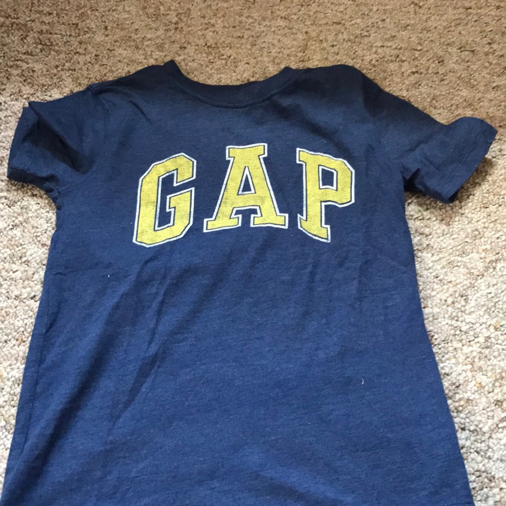 Boys gap tshirt. EUC